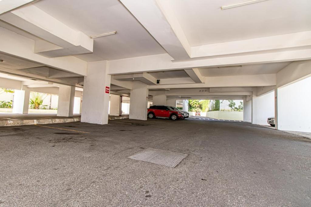 The Millennial Place Kingston Exterior foto